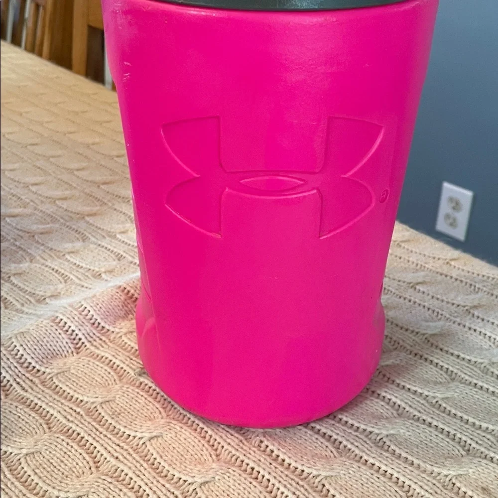 Under Armour Thermos pink screw lid hanging handle sports locking flip spout